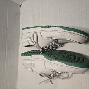 Nike White and Green Sneakers